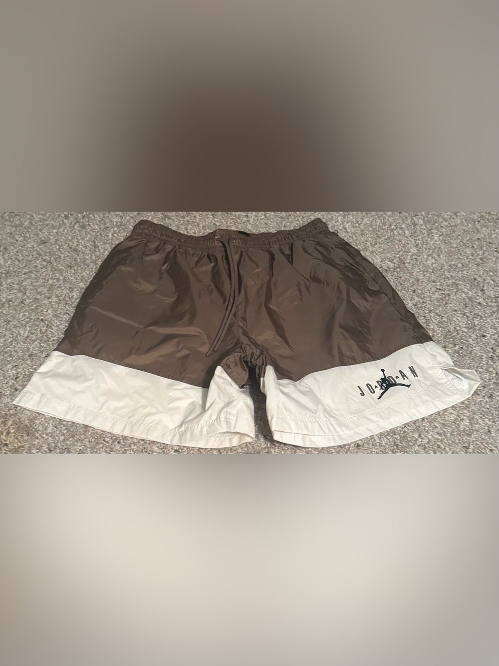Jordan Essentials Men's Woven Shorts Palomino and Sail